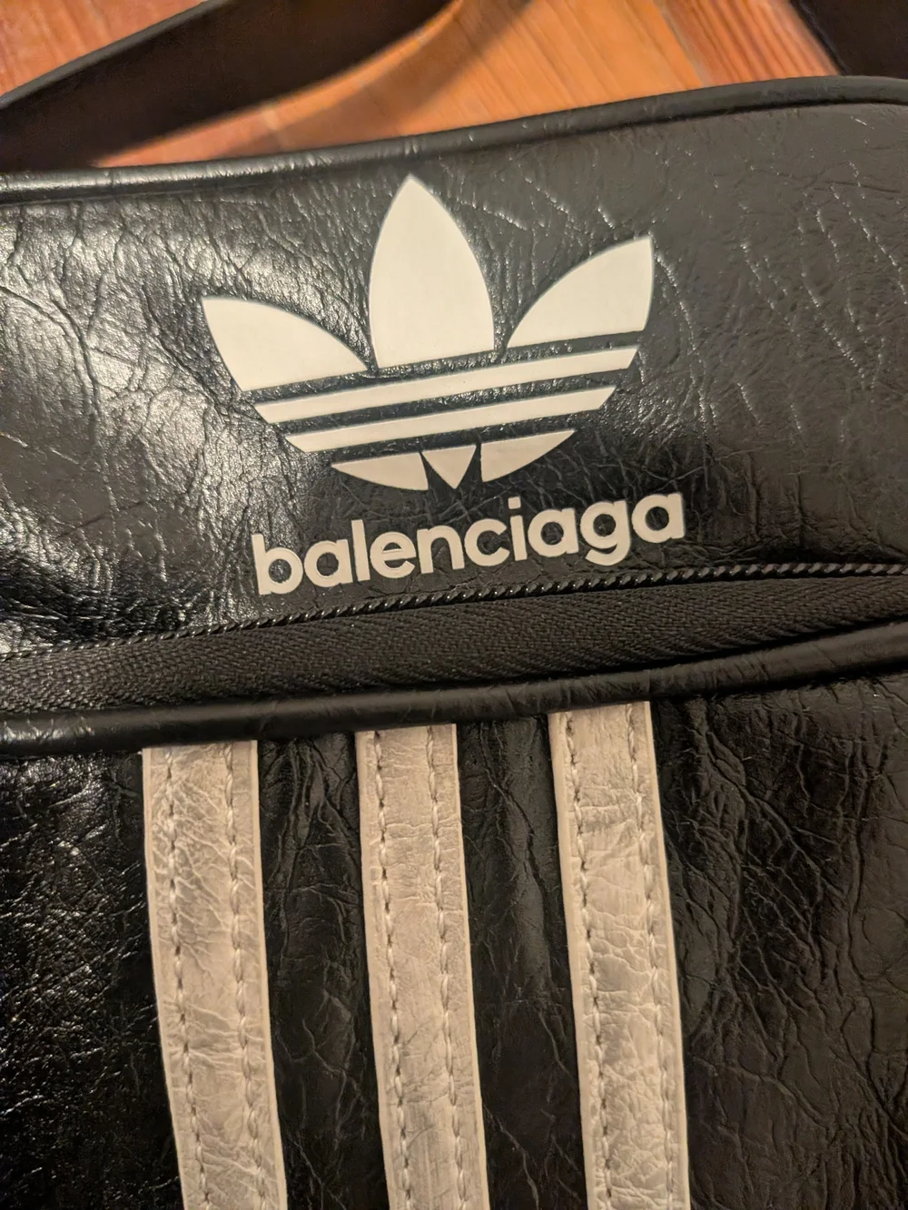 SS23 ADIDAS X BALENCIAGA COLLABORATION CALFSKIN LEATHER SHOULDER BAG